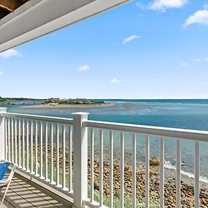 Oceanfront 1st Floor 2 Queens